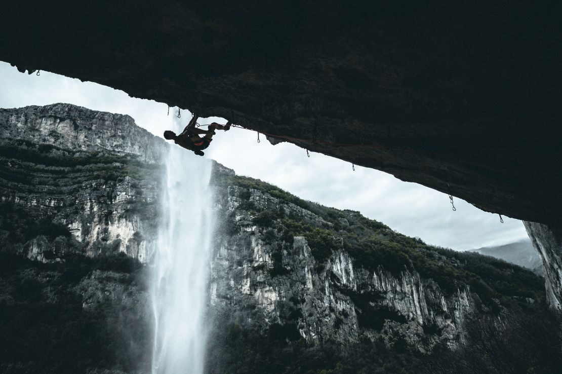 Petr Chodura, Deverse in Gorges du Loup, Francie, 240210180903